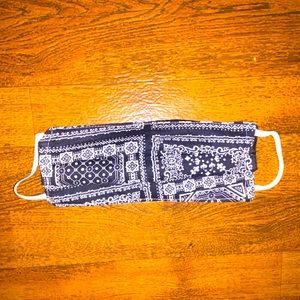 🌵 3/$20.   Handmade mask, unused